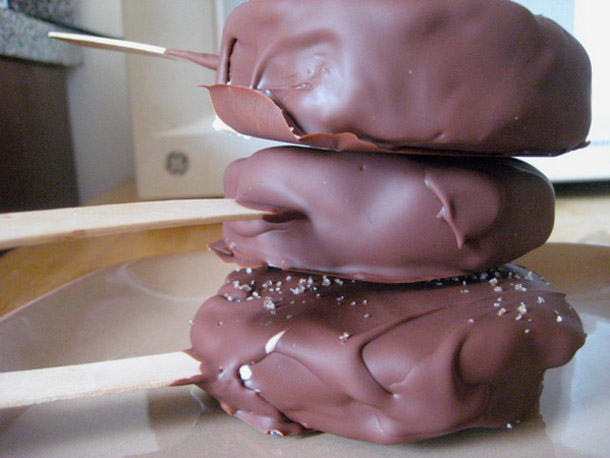 巧克力巧克力冰盒是自制的香蕉