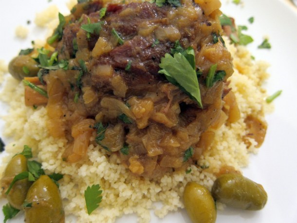 秘密成分（姜黄）：摩洛哥羔羊塔金（Tagine）配姜黄，洋葱和橄榄食谱